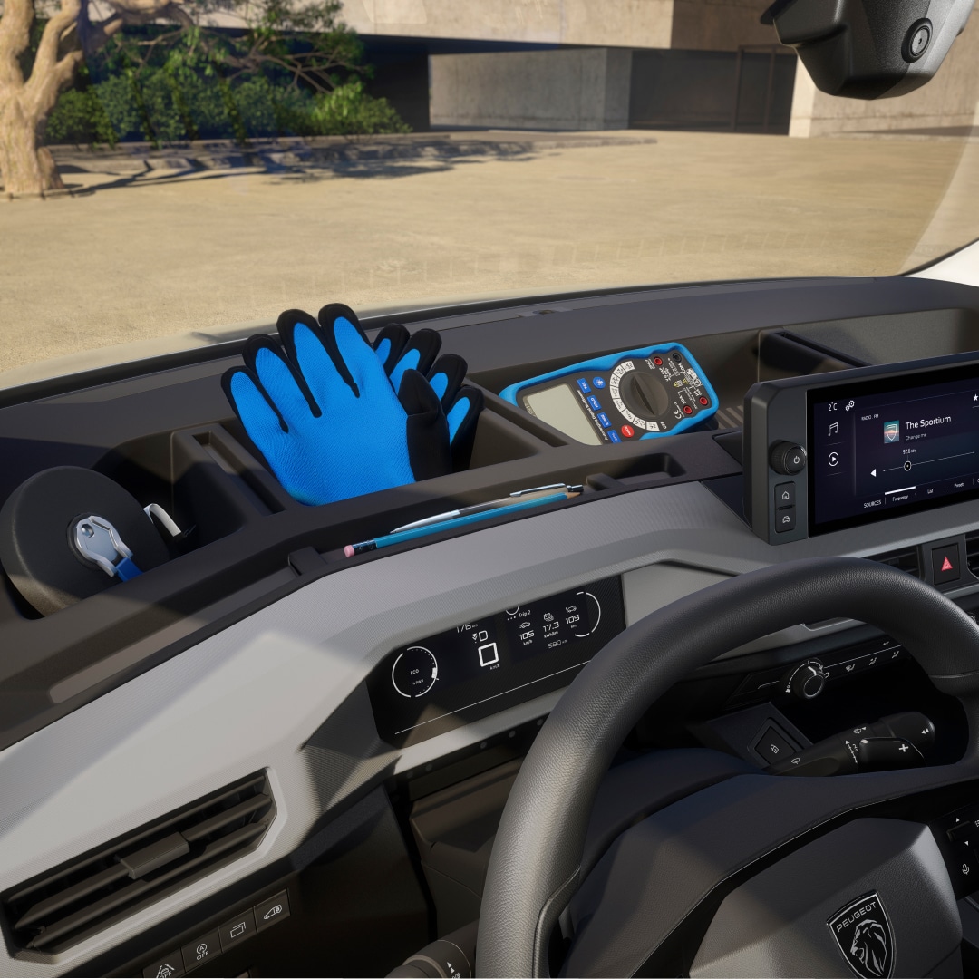 Neuer PEUGEOT Partner Active Armaturenbrett mit integriertem Stauraum