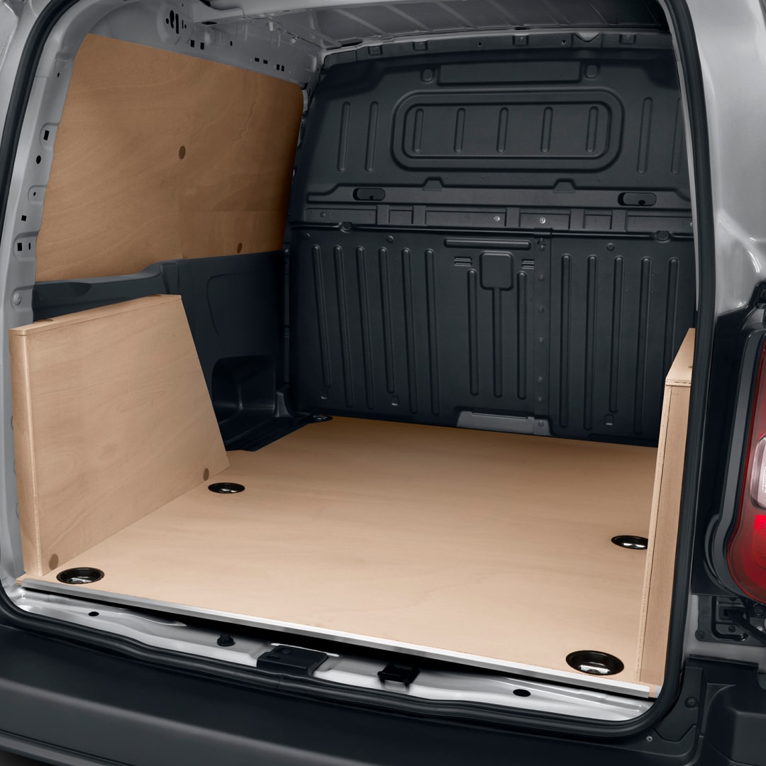 PEUGEOT Partner Holzausbau Laderaum